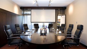 Die Rosendael und Zypendaal Boardrooms sind ideal für Gruppen von bis zu 10 Personen.